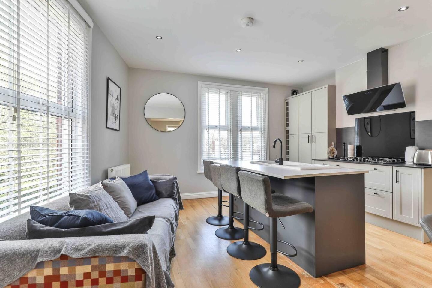 Stylish & Spacious 3 Bed Apartment With Parking Sheffield Dış mekan fotoğraf